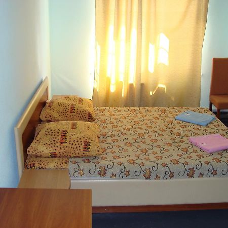 Adel Hotel Kiev Ngoại thất bức ảnh