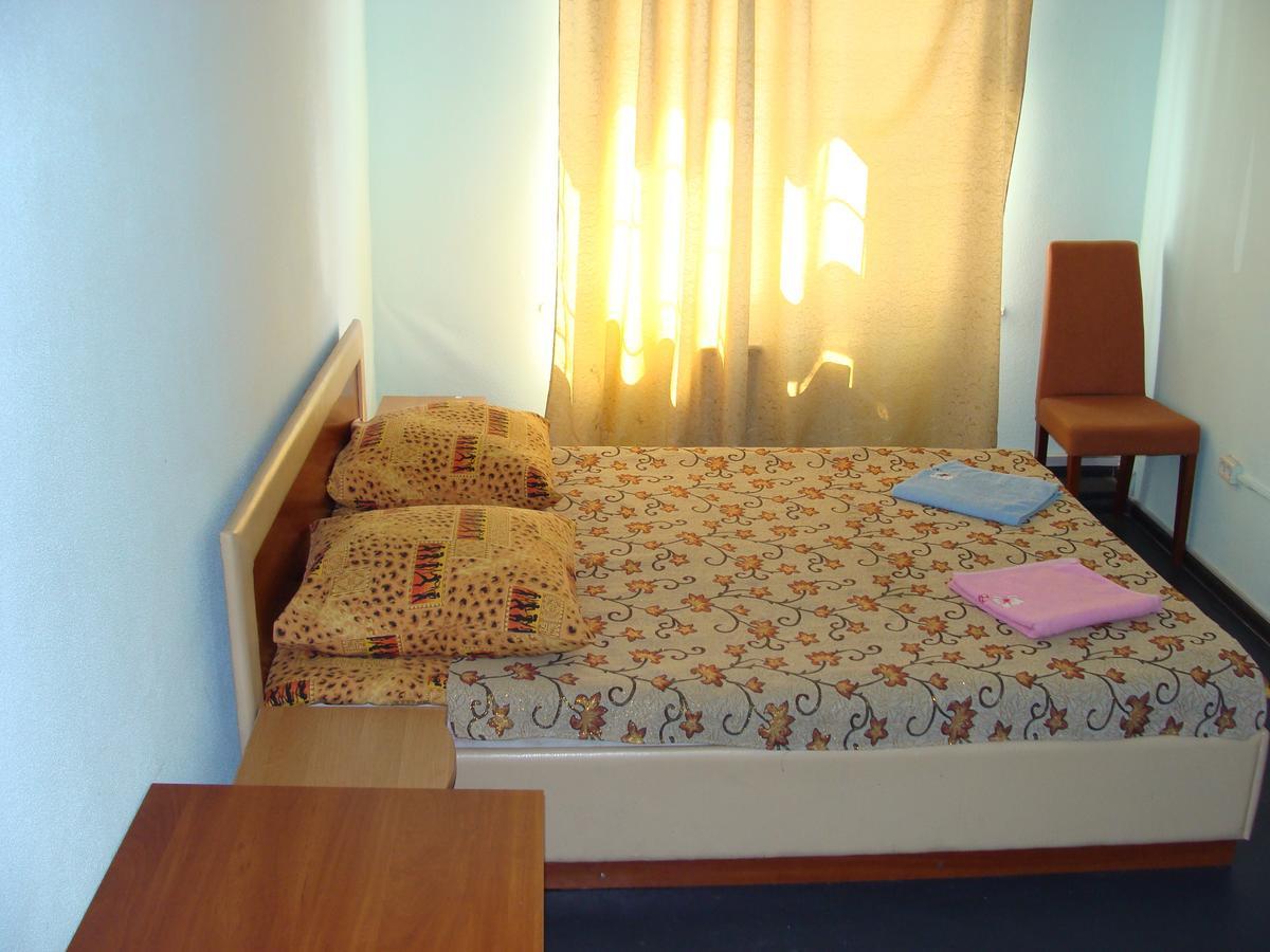 Adel Hotel Kiev Ngoại thất bức ảnh